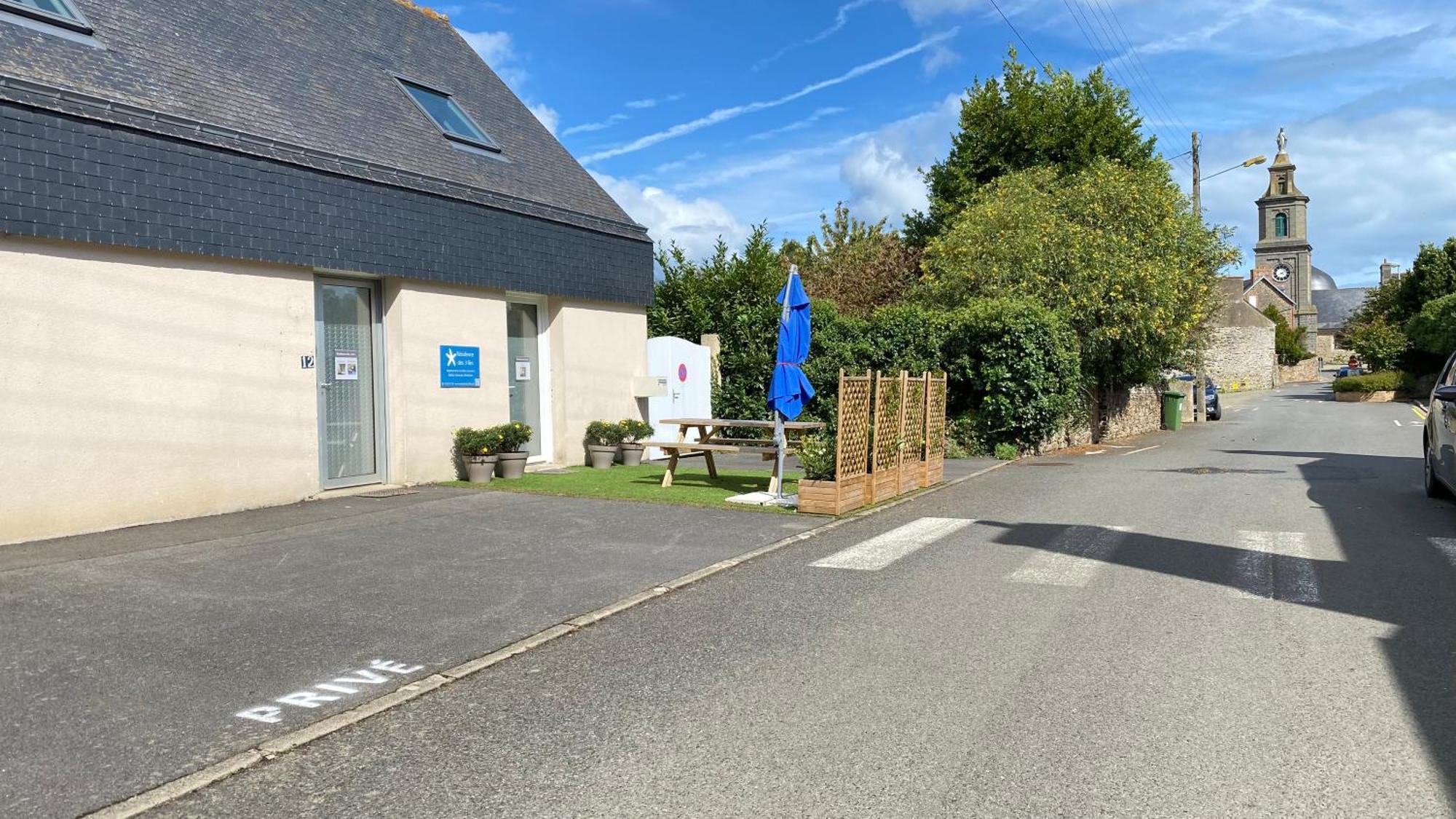 Residence Des 3 Iles, En Plein Centre-Ville, A 5 Min Des Plages, 3 Appartements Neufs Étables Eksteriør bilde